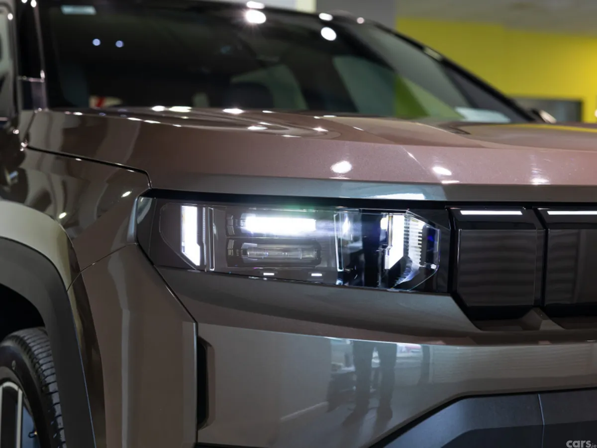 Jeep Compass SUV, Electric, 2026, Brown