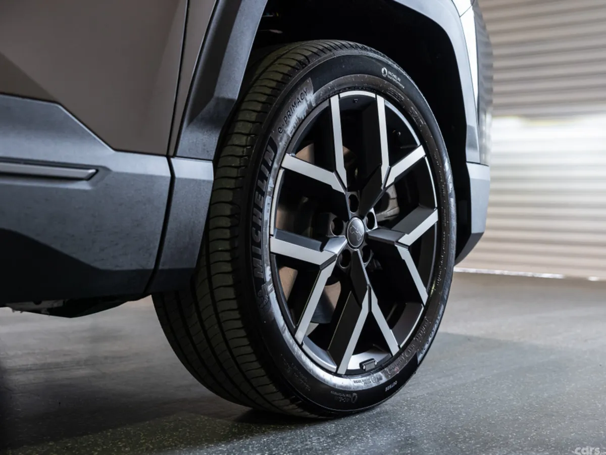 Jeep Compass SUV, Electric, 2026, Brown