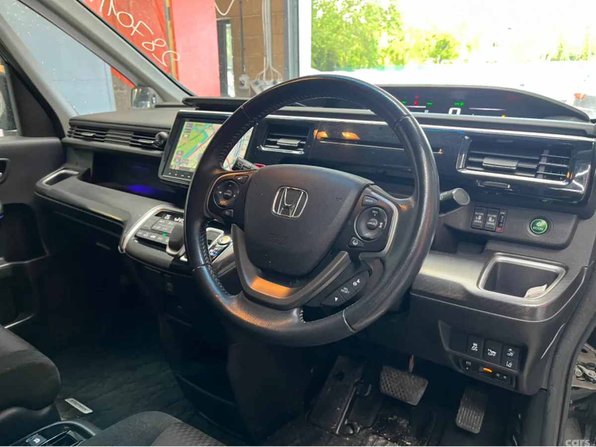 Honda Stepwagon MPV, Petrol Hybrid, 2018, Black