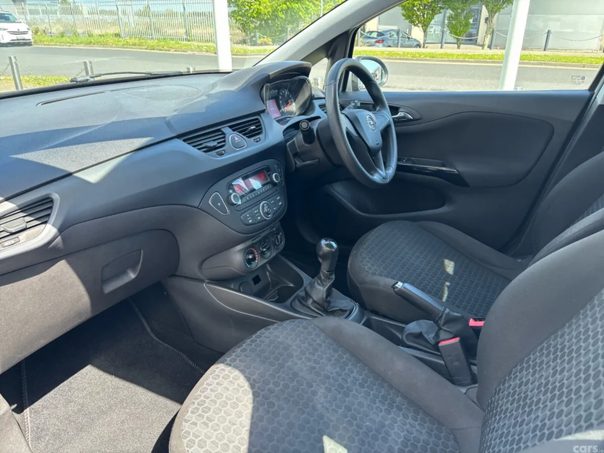 Opel Corsa Hatchback, Petrol, 2017, Grey