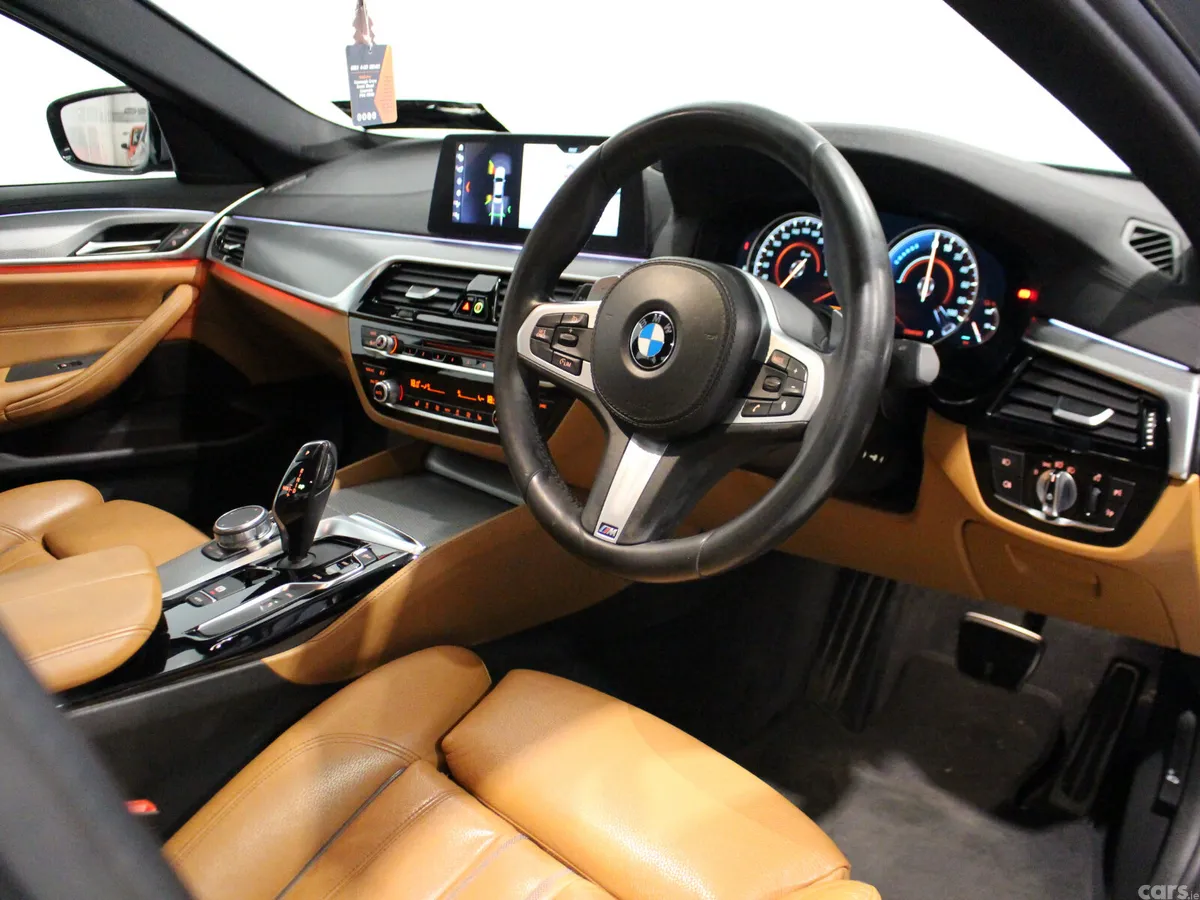 BMW 5-Series Saloon, Petrol Plug-in Hybrid, 2018, Blue