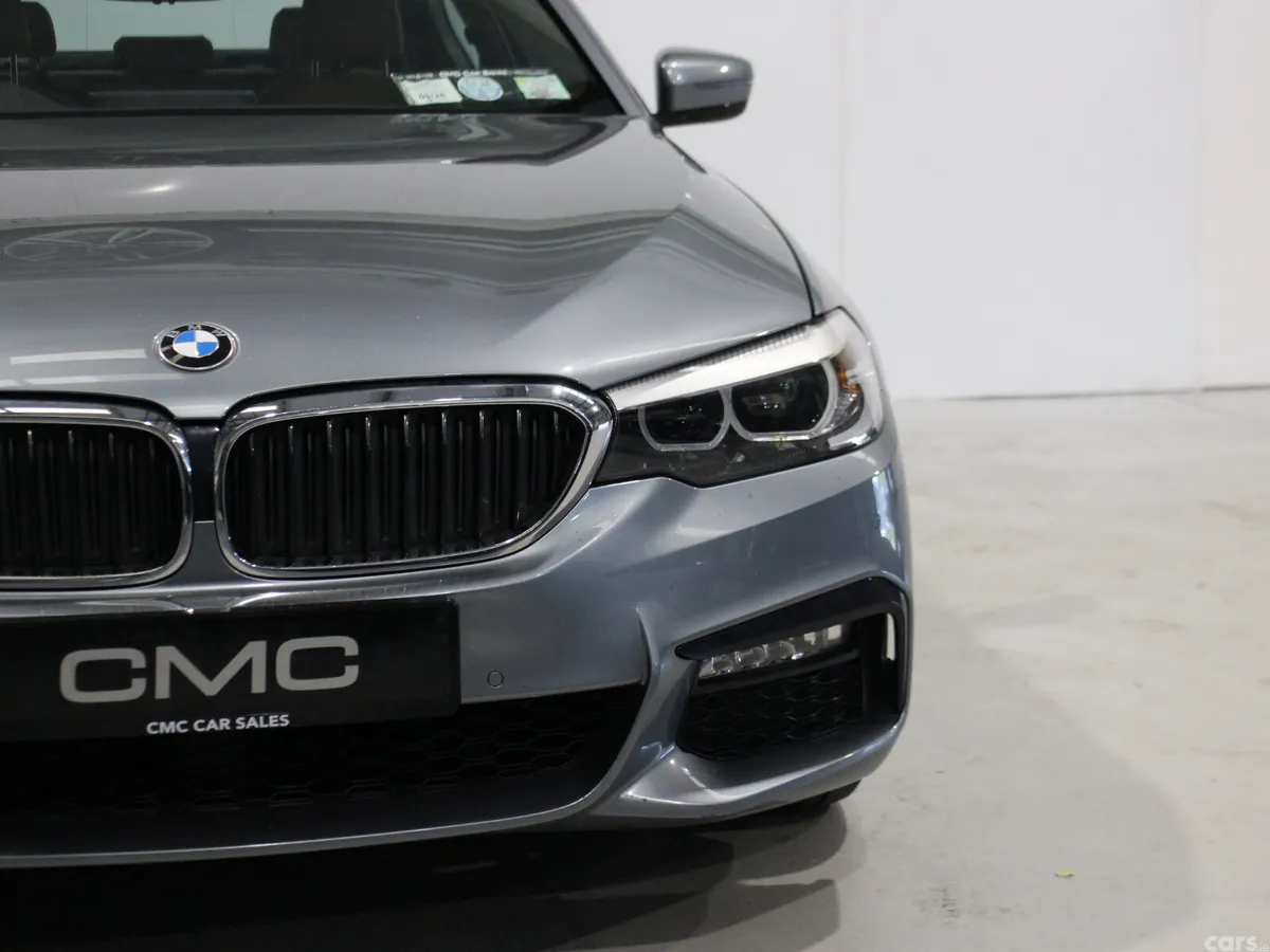 BMW 5-Series Saloon, Petrol Plug-in Hybrid, 2018, Blue