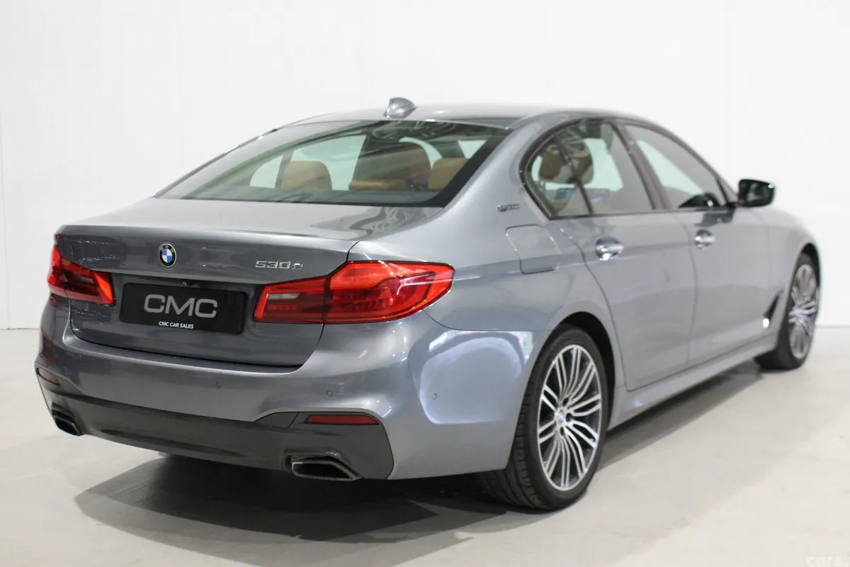 BMW 5-Series Saloon, Petrol Plug-in Hybrid, 2018, Blue