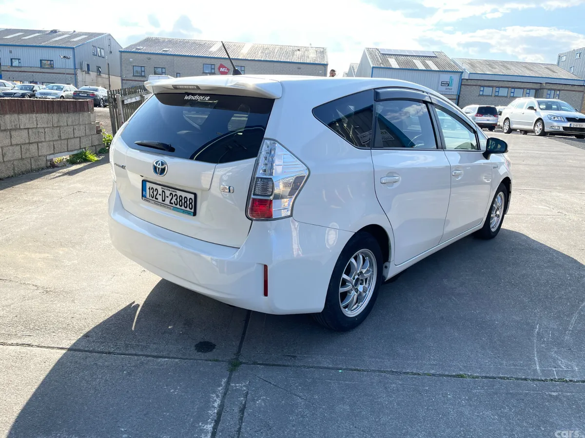 Toyota Prius Hatchback, Petrol Hybrid, 2013, White