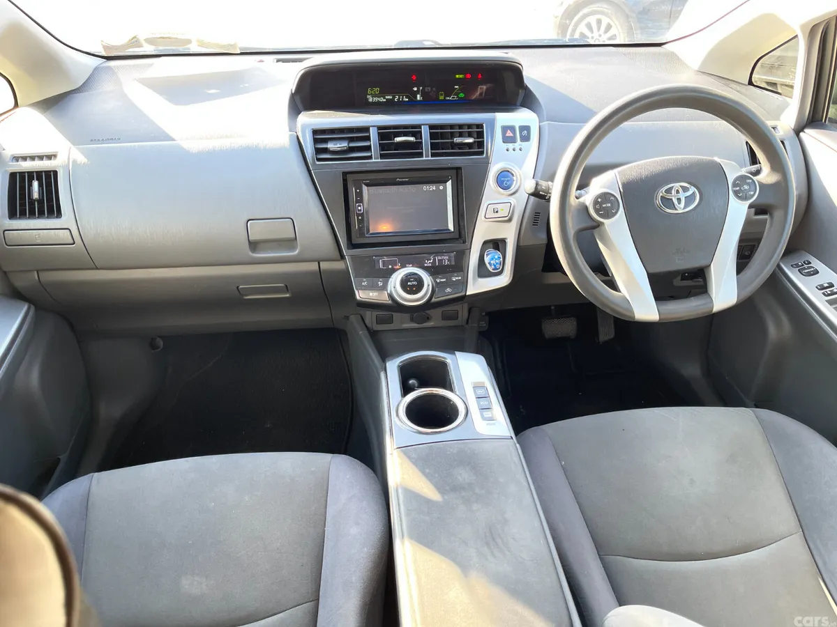 Toyota Prius Hatchback, Petrol Hybrid, 2013, White