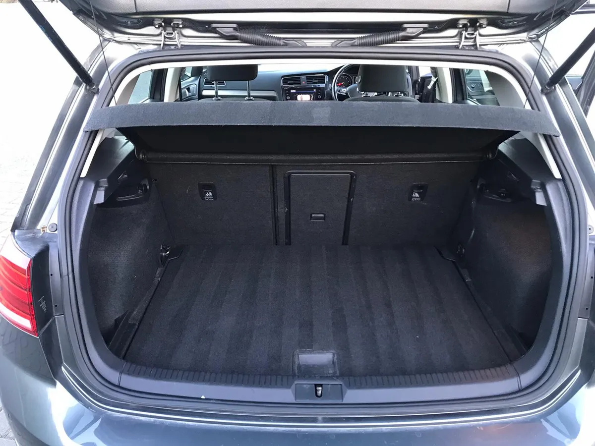 Volkswagen Golf Hatchback, Petrol, 2019, Grey