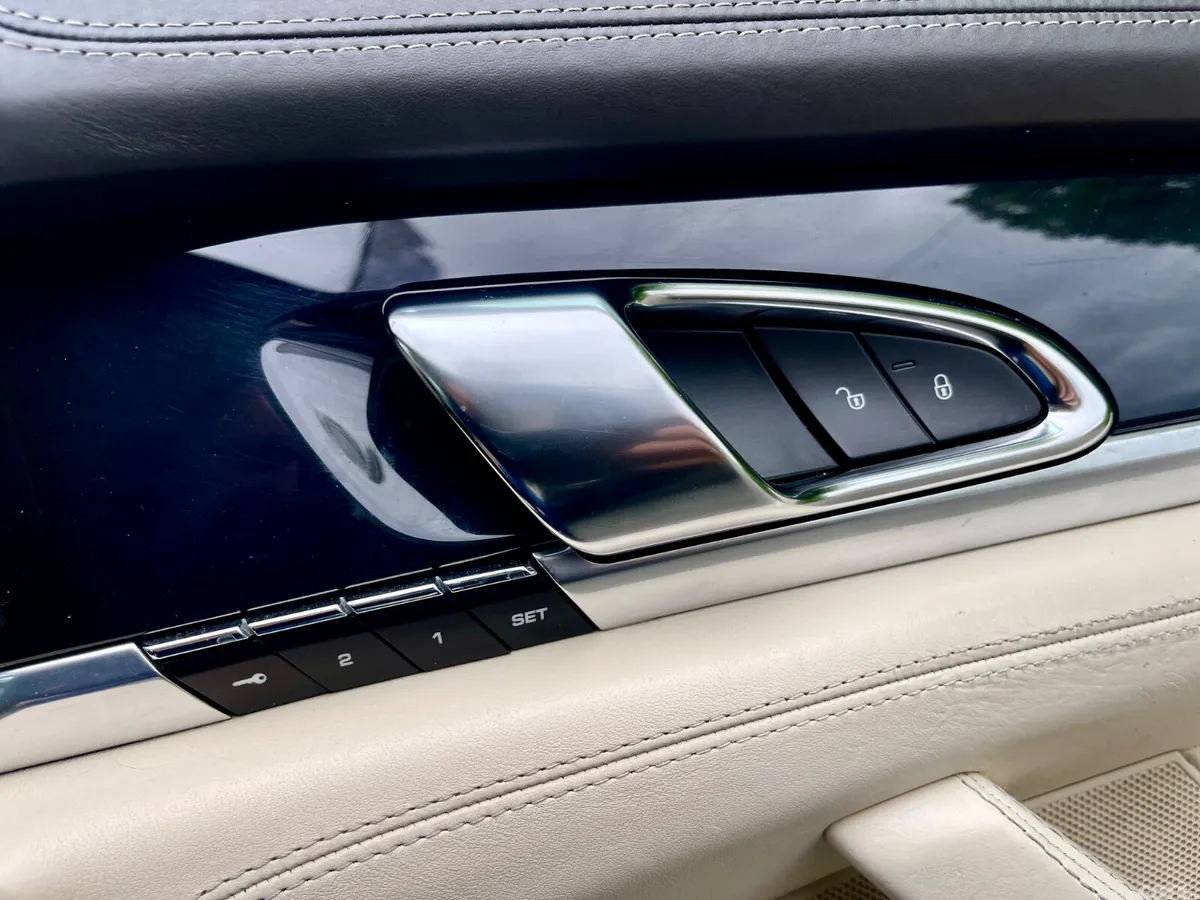 Porsche Panamera Hatchback, Petrol Plug-in Hybrid, 2015, Blue