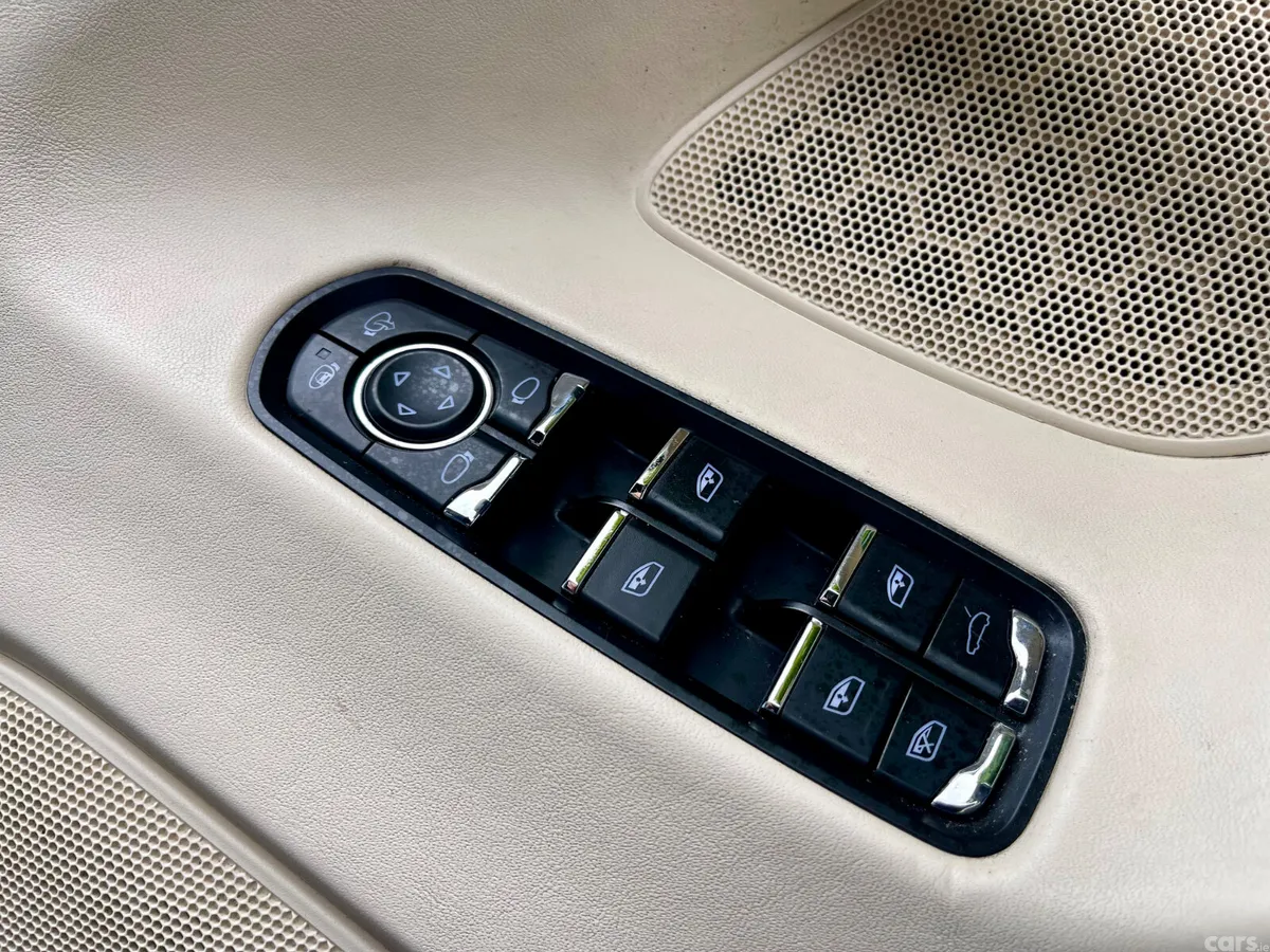 Porsche Panamera Hatchback, Petrol Plug-in Hybrid, 2015, Blue