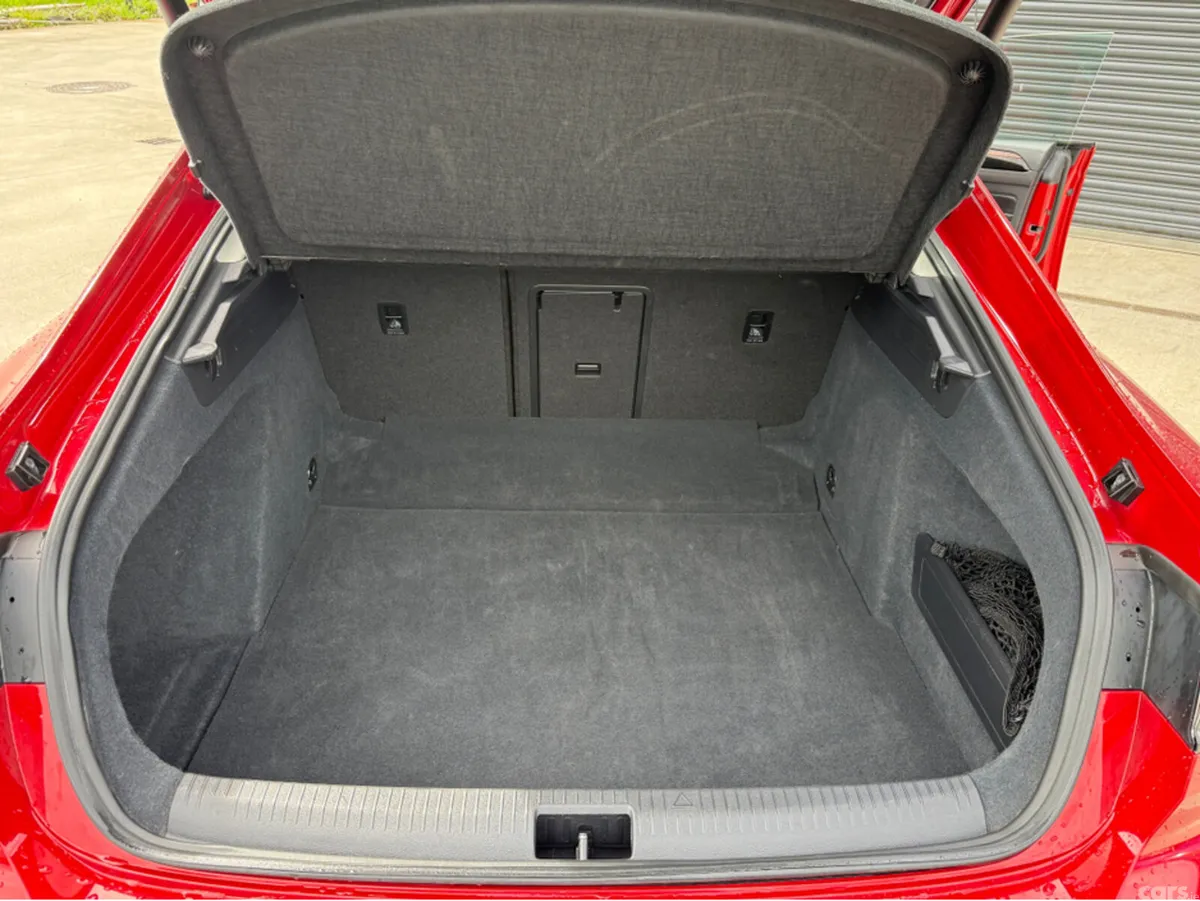 Volkswagen Arteon Hatchback, Diesel, 2023, Red