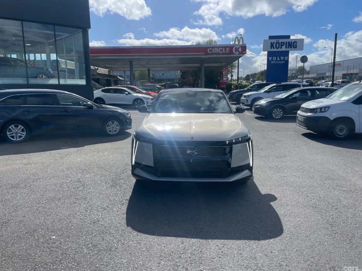 DS Automobiles Other Hatchback, Electric, 2026, Grey