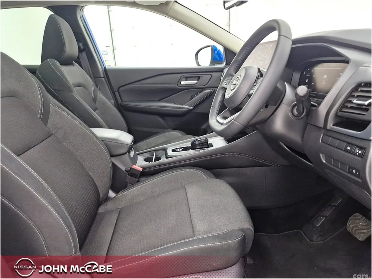 Nissan Qashqai MPV, Petrol Hybrid, 2024, Blue