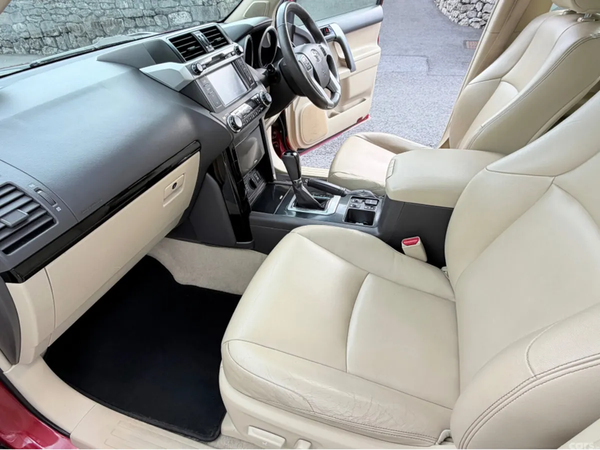 Toyota Land Cruiser SUV, Diesel, 2017, Red