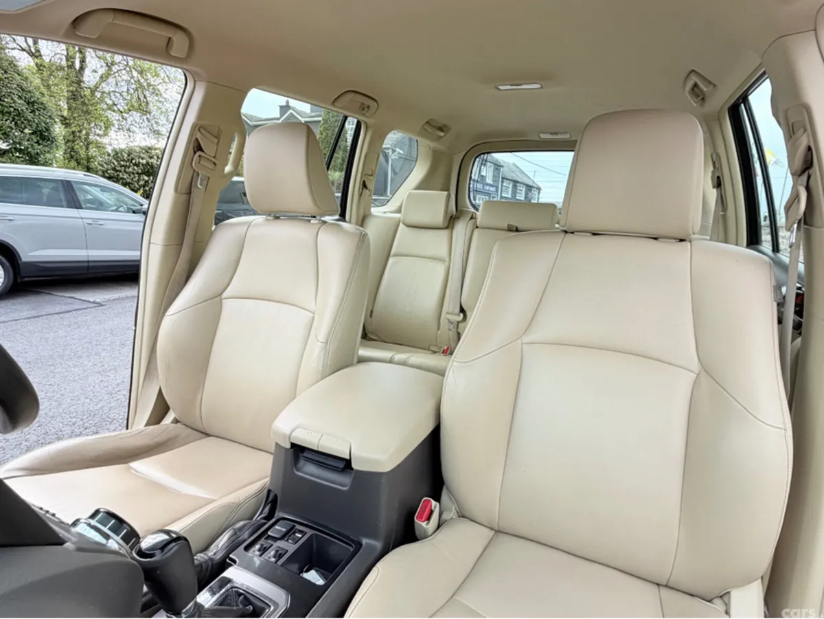 Toyota Land Cruiser SUV, Diesel, 2017, Red
