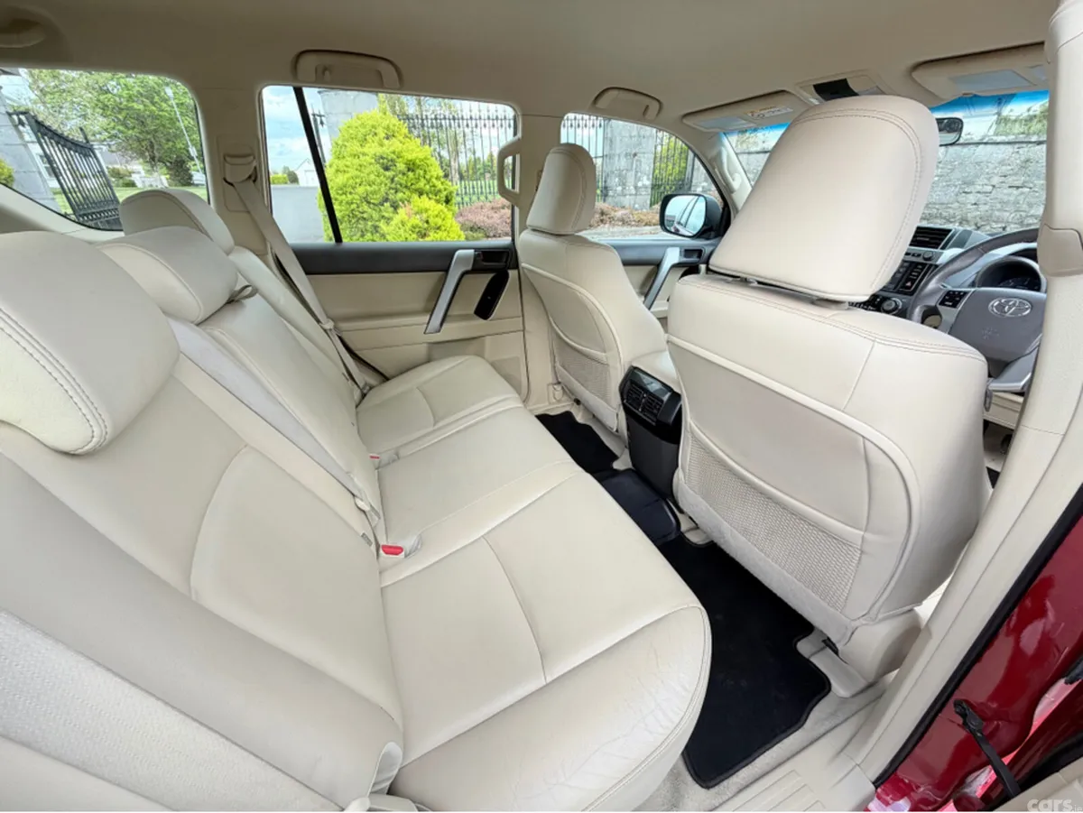 Toyota Land Cruiser SUV, Diesel, 2017, Red