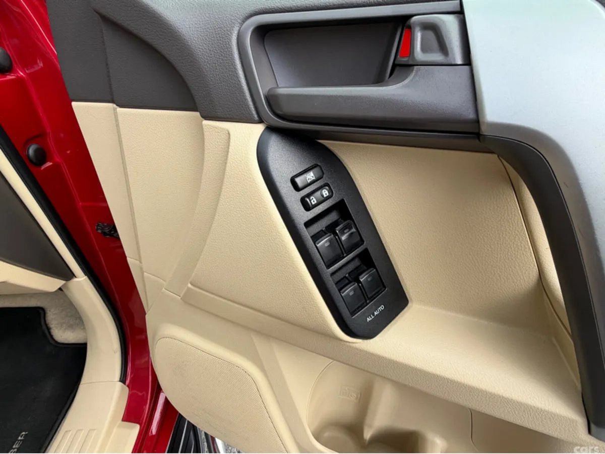 Toyota Land Cruiser SUV, Diesel, 2017, Red
