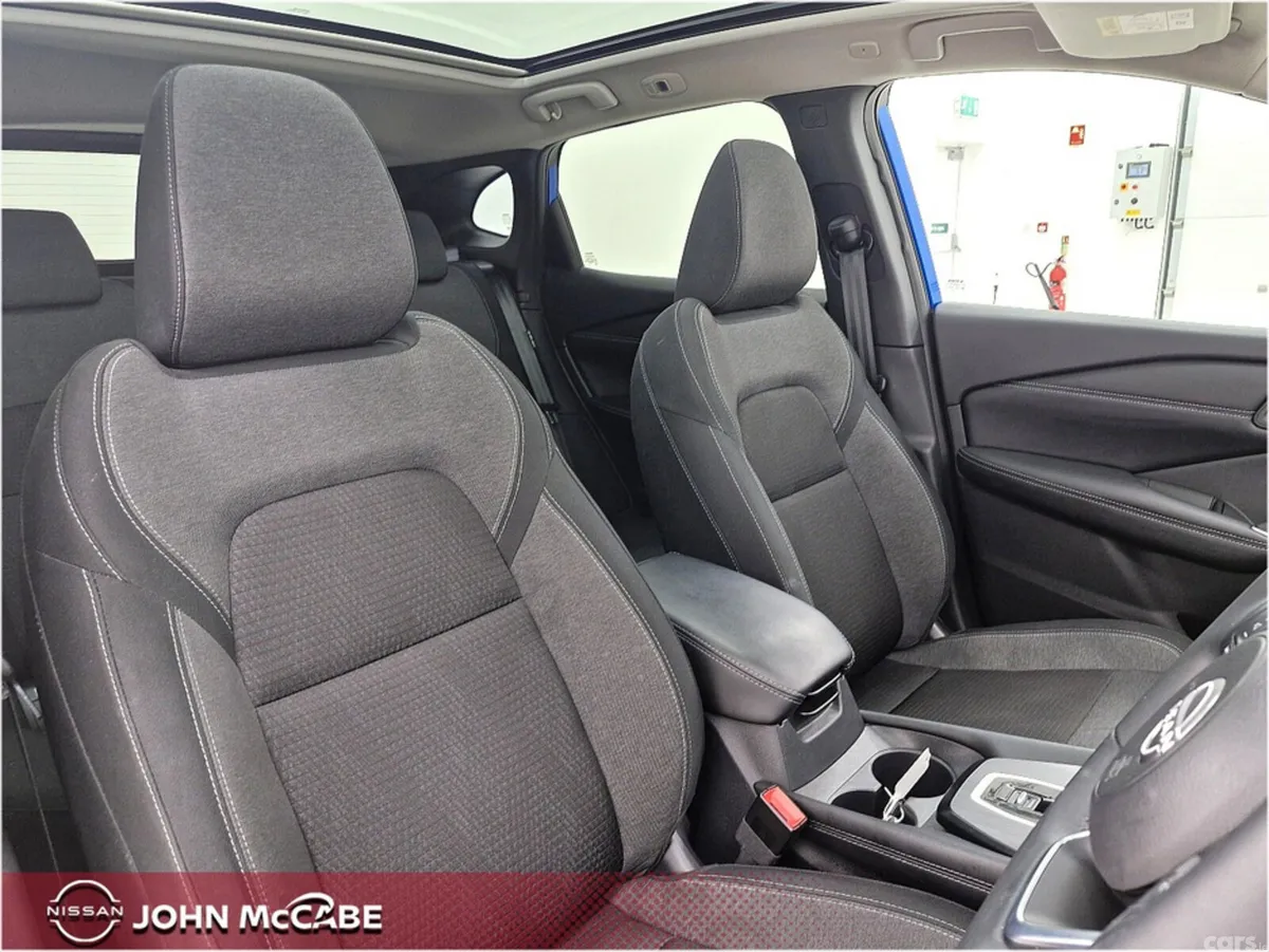 Nissan Qashqai MPV, Petrol Hybrid, 2024, Blue