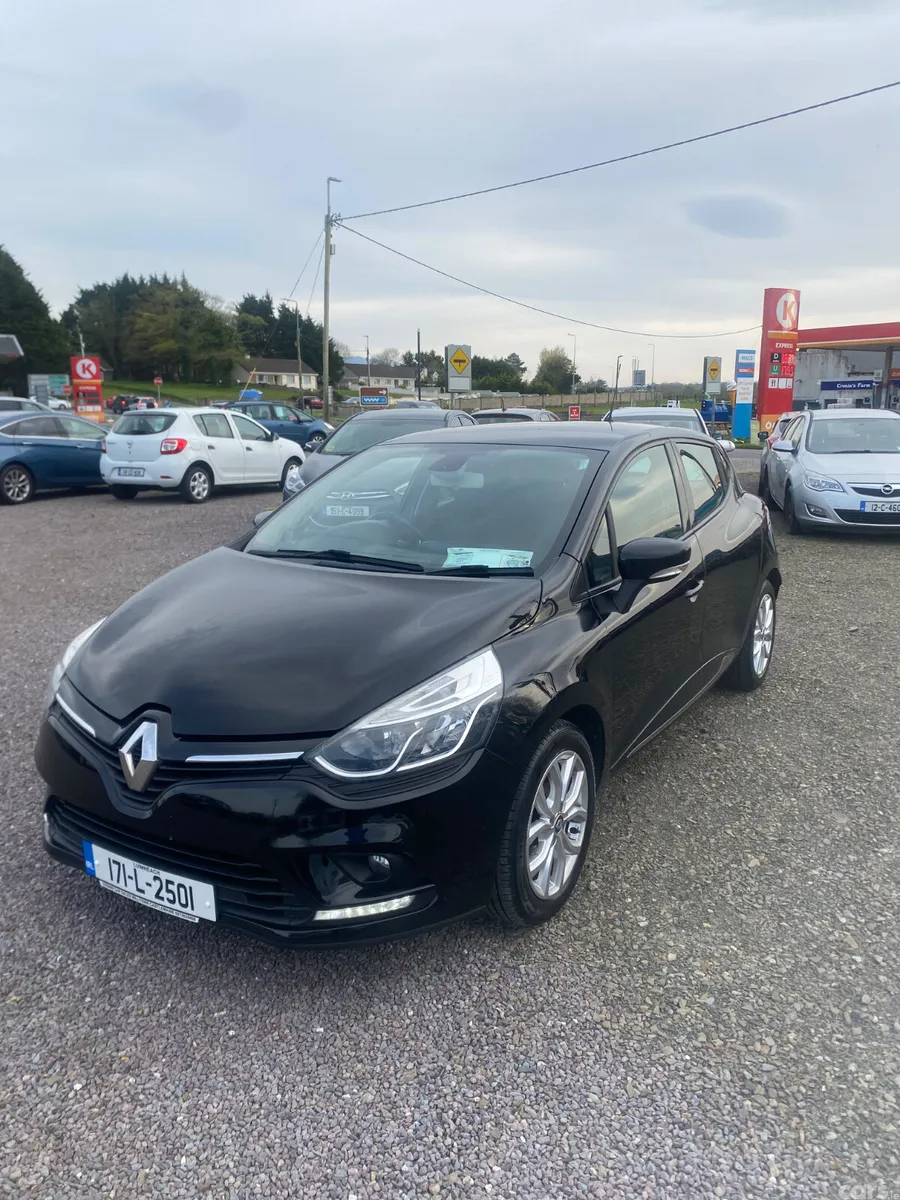 Renault Clio Hatchback, Petrol, 2017, Black