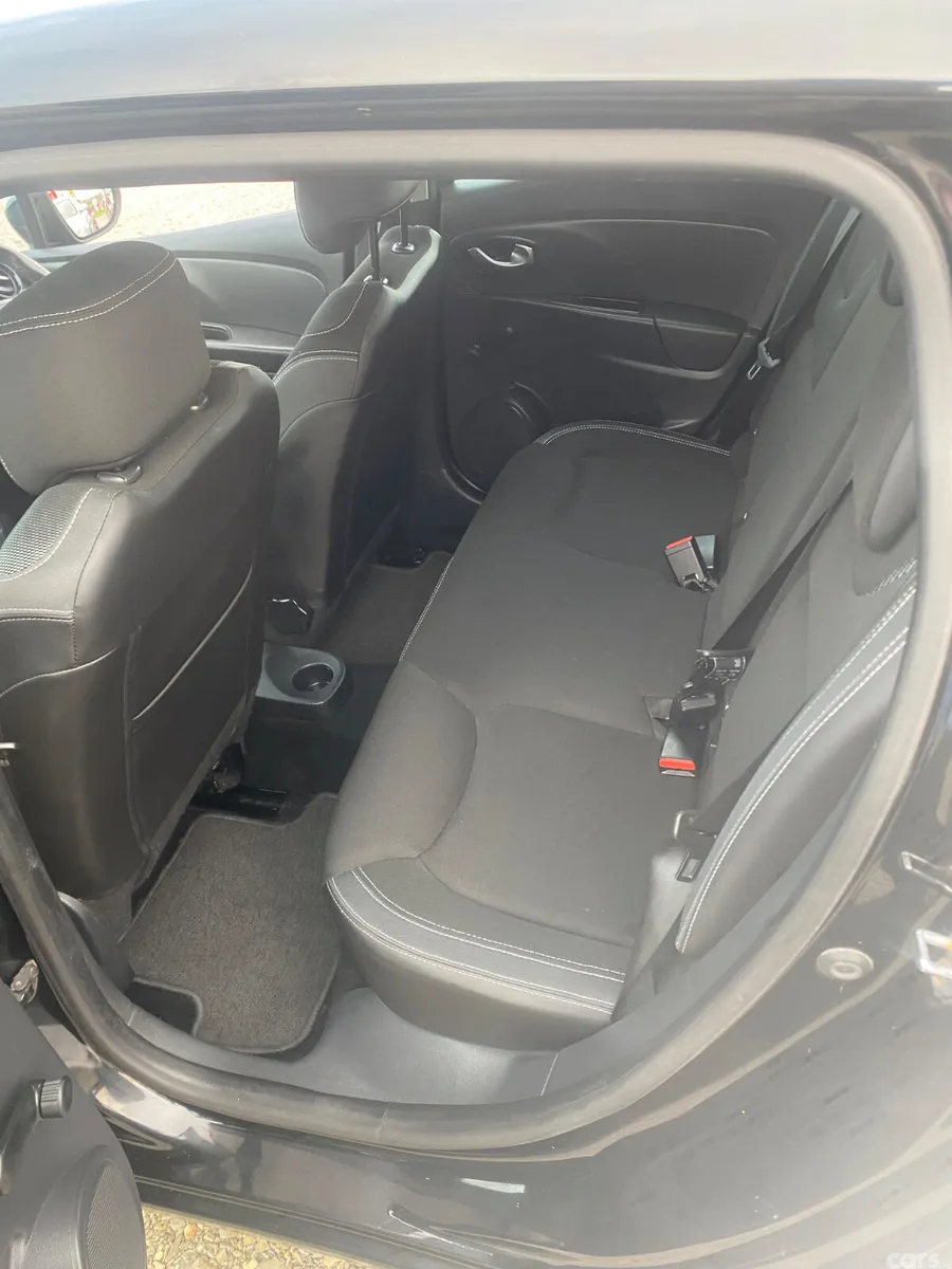 Renault Clio Hatchback, Petrol, 2017, Black