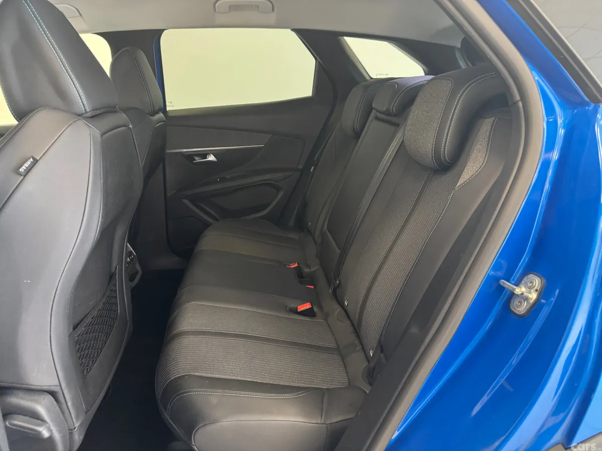 Peugeot 3008 MPV, Diesel, 2022, Blue