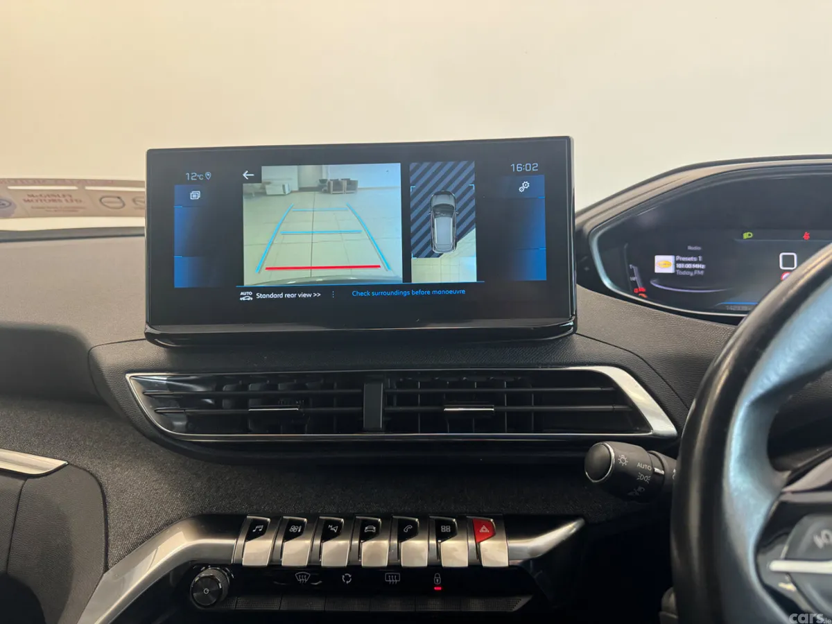 Peugeot 3008 MPV, Diesel, 2022, Blue