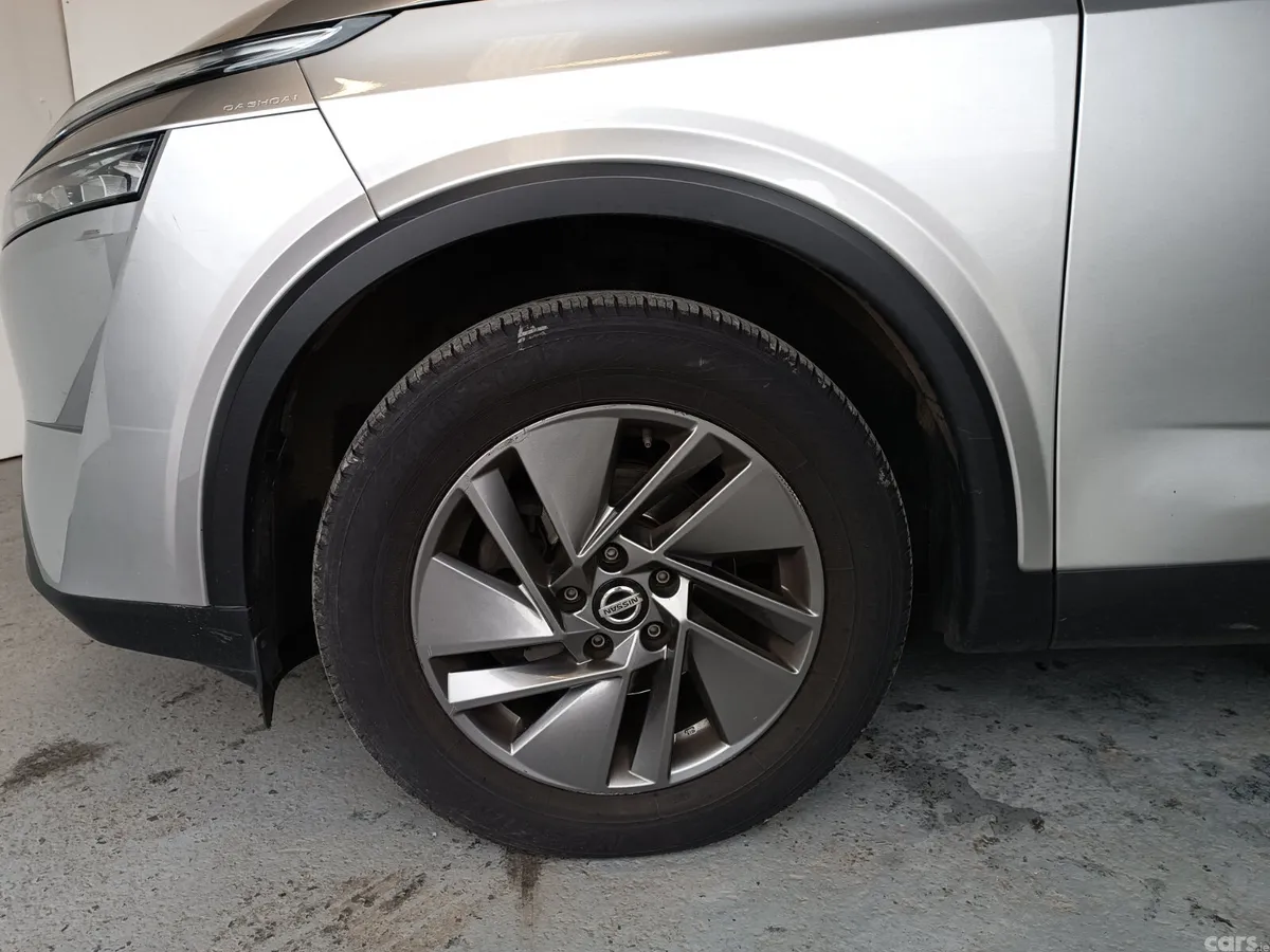 Nissan Qashqai SUV, Petrol, 2022, Grey