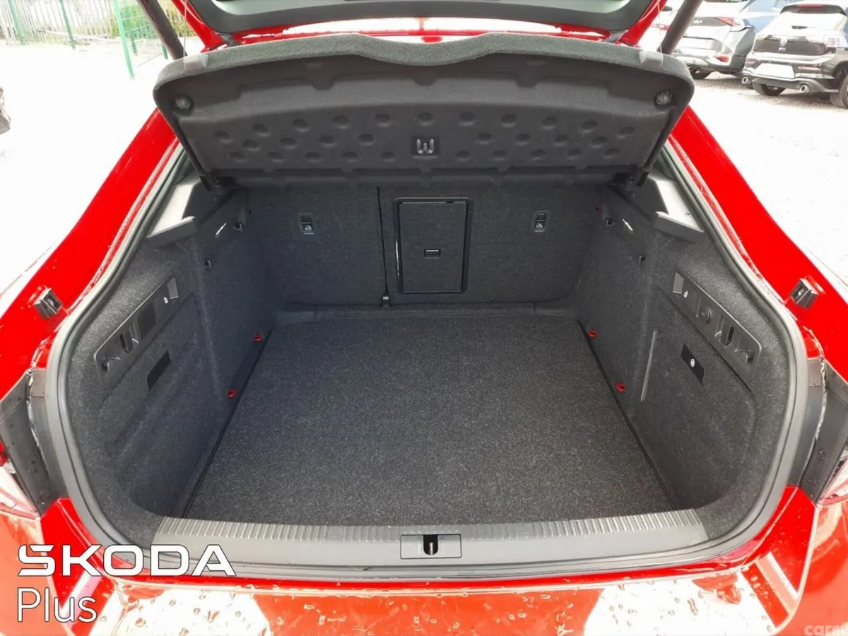 Skoda Superb Saloon, Diesel, 2024, Red