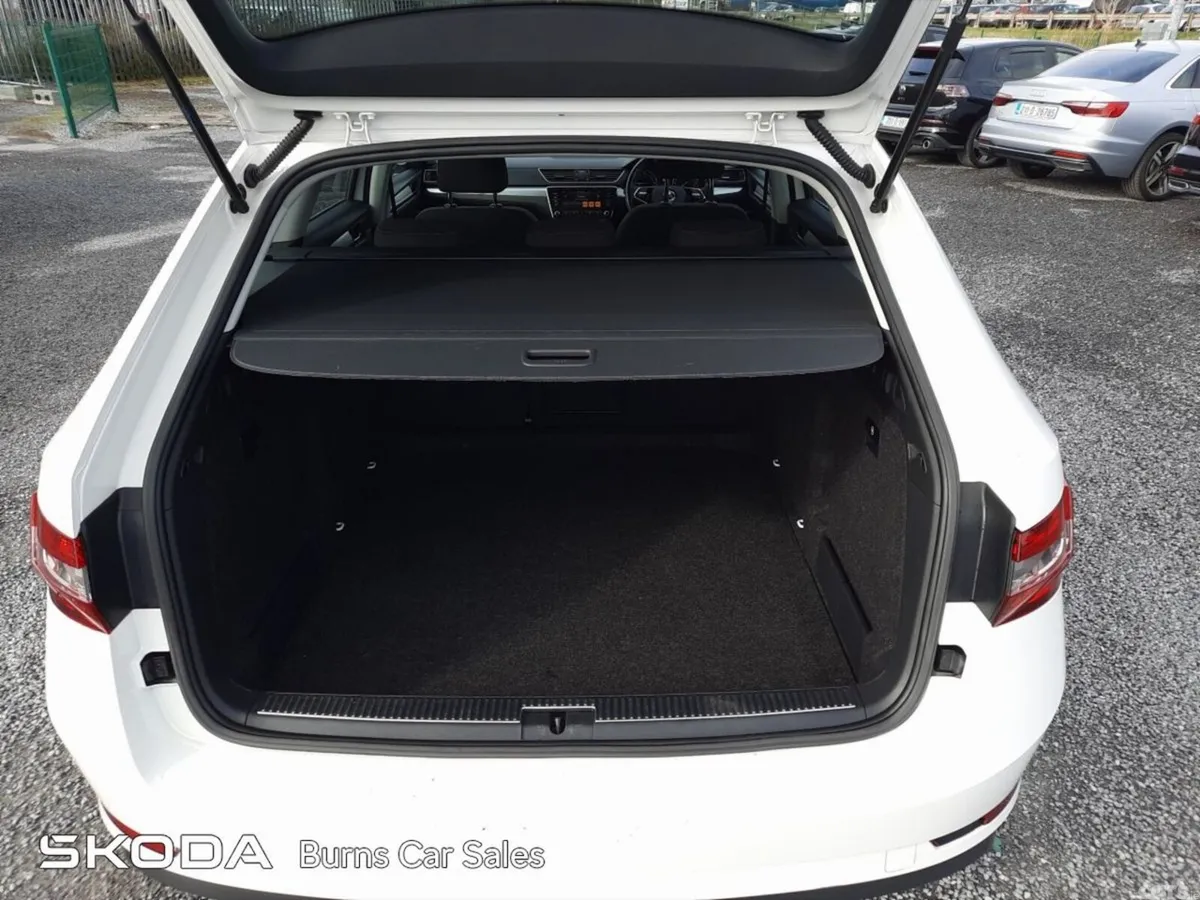 Skoda Superb Estate, Diesel, 2021, White