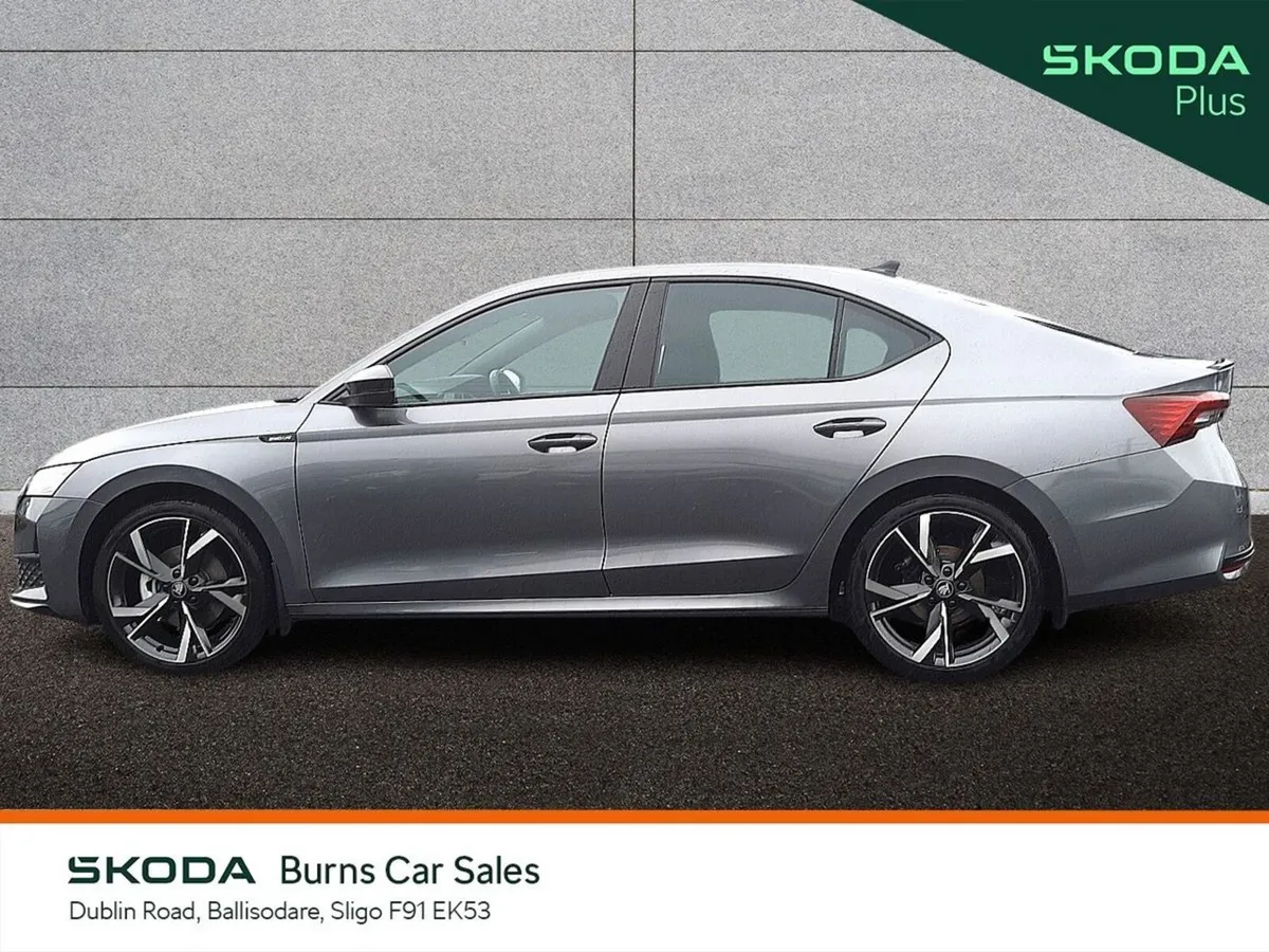 Skoda Octavia Saloon, Diesel, 2026, Grey