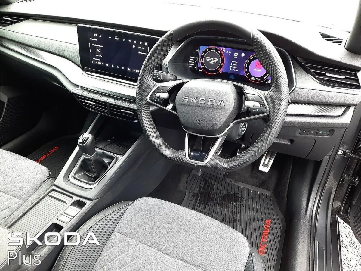 Skoda Octavia Saloon, Diesel, 2026, Grey