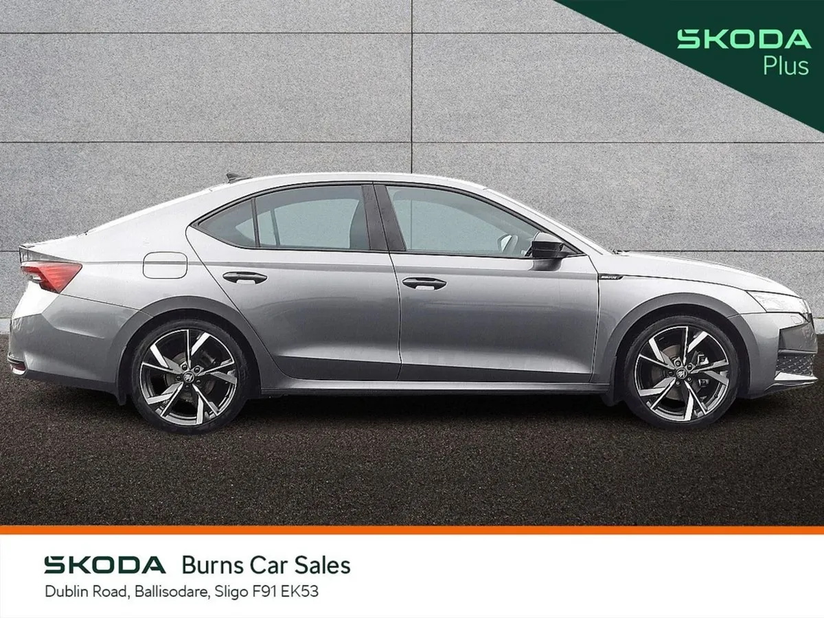 Skoda Octavia Saloon, Diesel, 2026, Grey