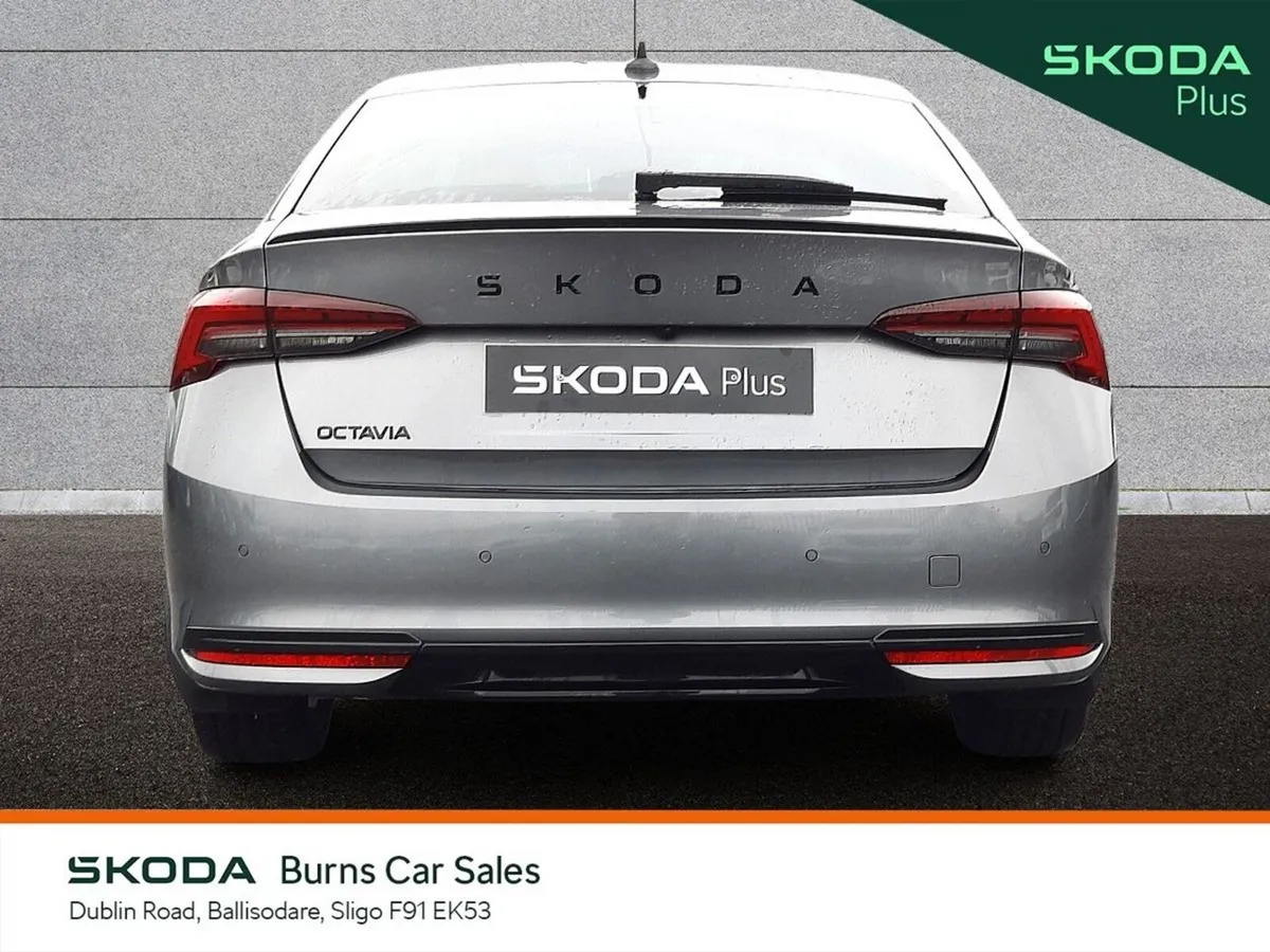 Skoda Octavia Saloon, Diesel, 2026, Grey
