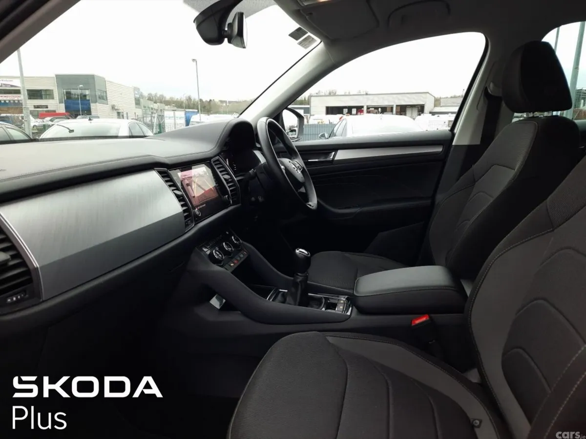 Skoda Kodiaq SUV, Petrol, 2023, Grey