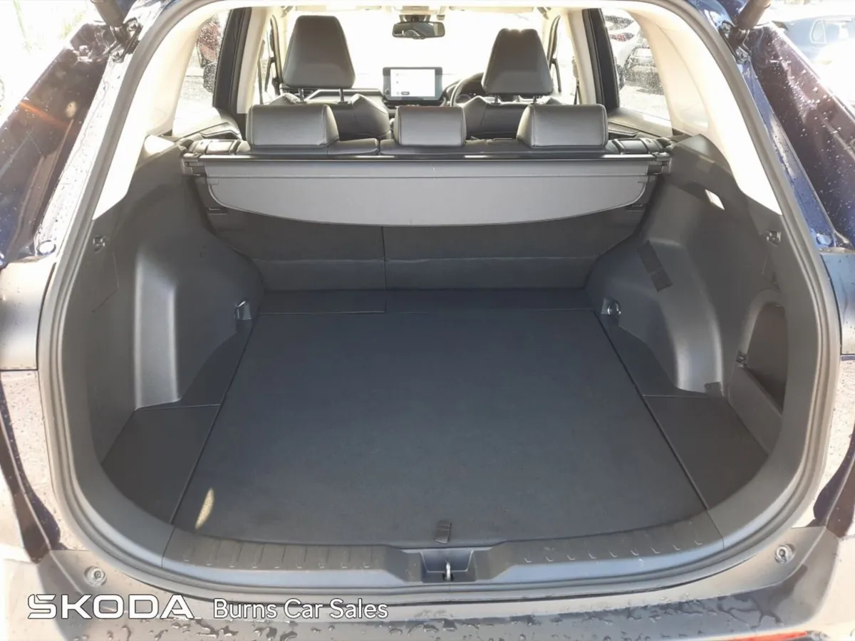 Toyota RAV4 SUV, Petrol Hybrid, 2024, Blue