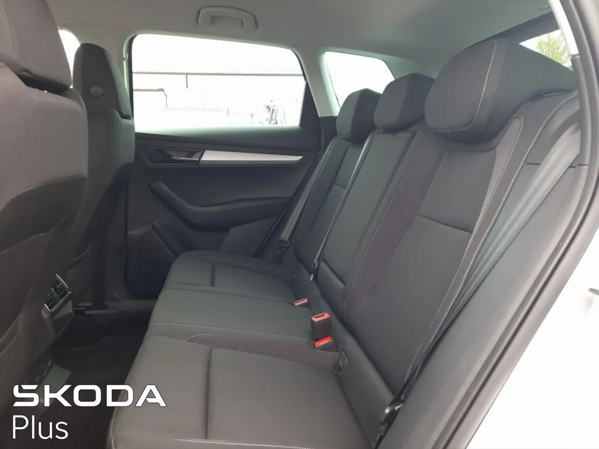 Skoda Karoq SUV, Petrol, 2023, Grey