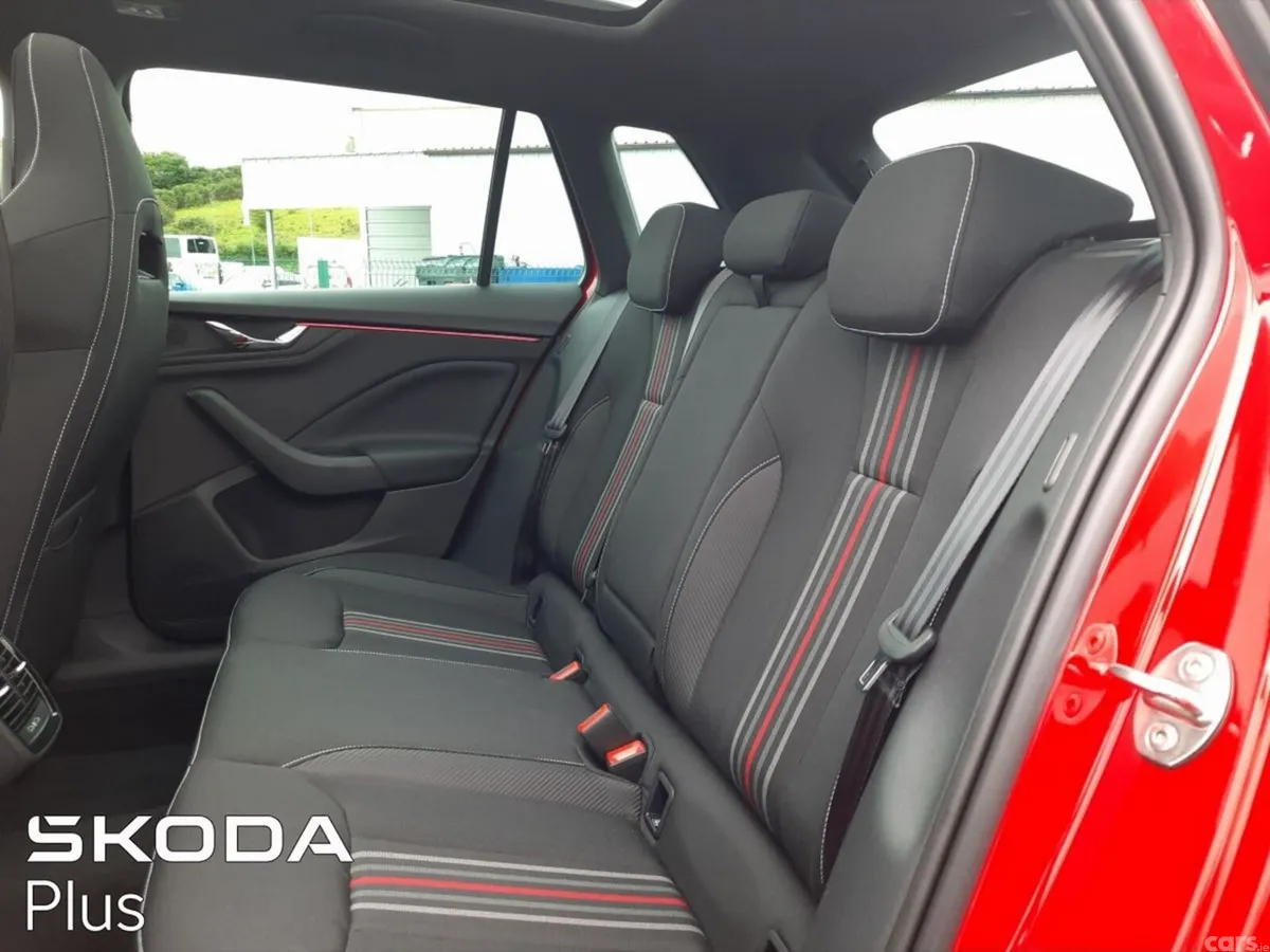Skoda Kamiq Hatchback, Petrol, 2025, Red