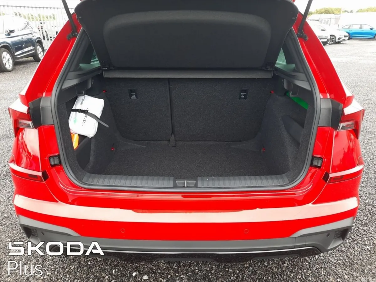 Skoda Kamiq Hatchback, Petrol, 2025, Red