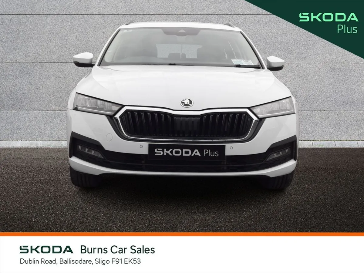 Skoda Octavia Estate, Diesel, 2025, White