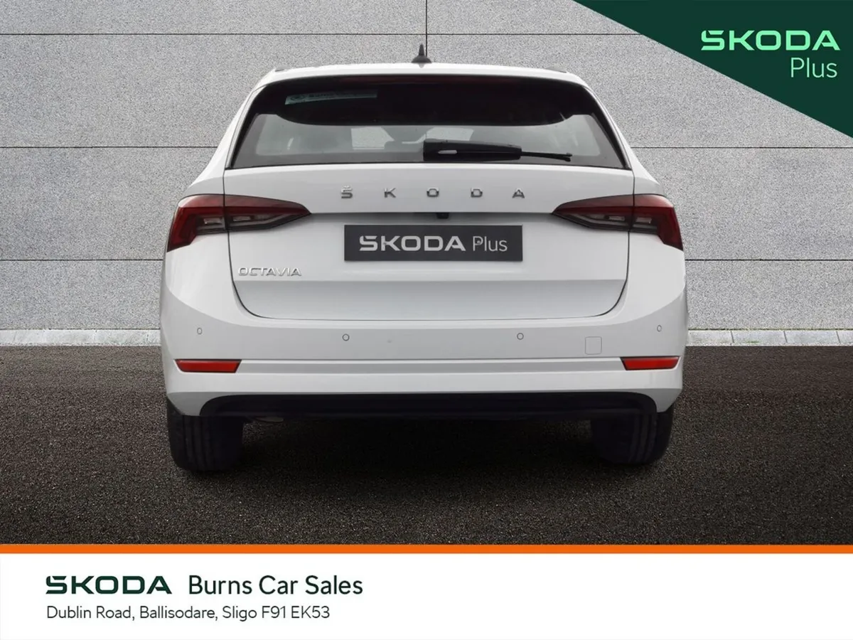 Skoda Octavia Estate, Diesel, 2025, White