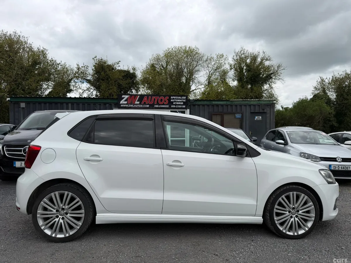 Volkswagen Polo Hatchback, Petrol, 2016, White