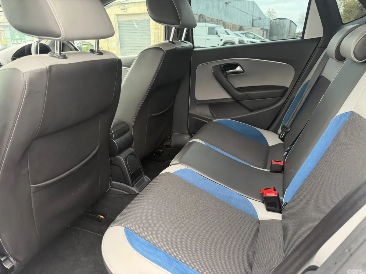 Volkswagen Polo Hatchback, Petrol, 2016, White