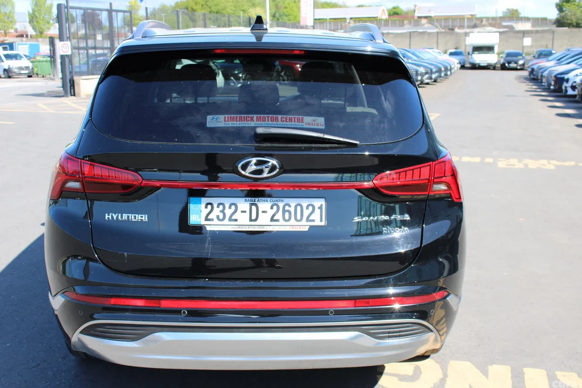 Hyundai Santa Fe SUV, Petrol Plug-in Hybrid, 2023, Black
