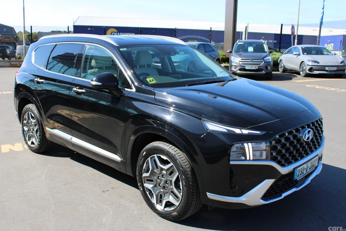 Hyundai Santa Fe SUV, Petrol Plug-in Hybrid, 2023, Black