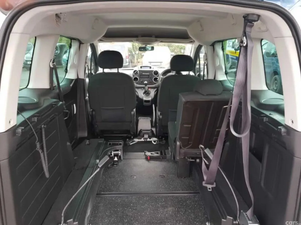 Peugeot Partner Tepee MPV, Diesel, 2018, Blue