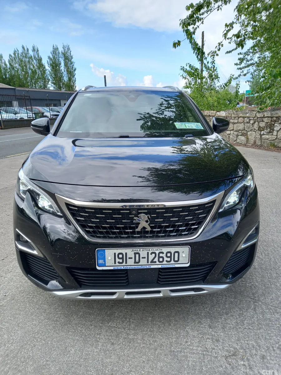 Peugeot 5008 MPV, Diesel, 2019, Black