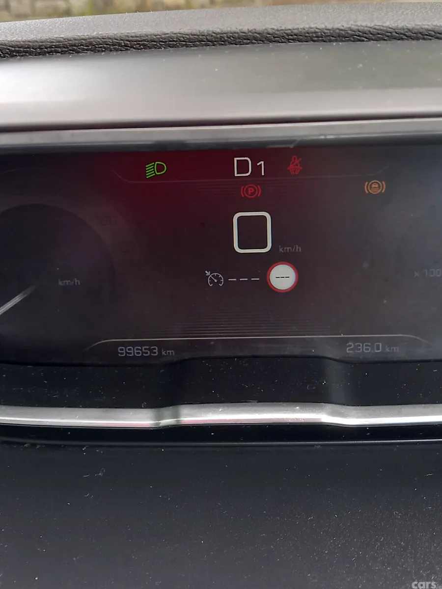 Peugeot 5008 MPV, Diesel, 2019, Black