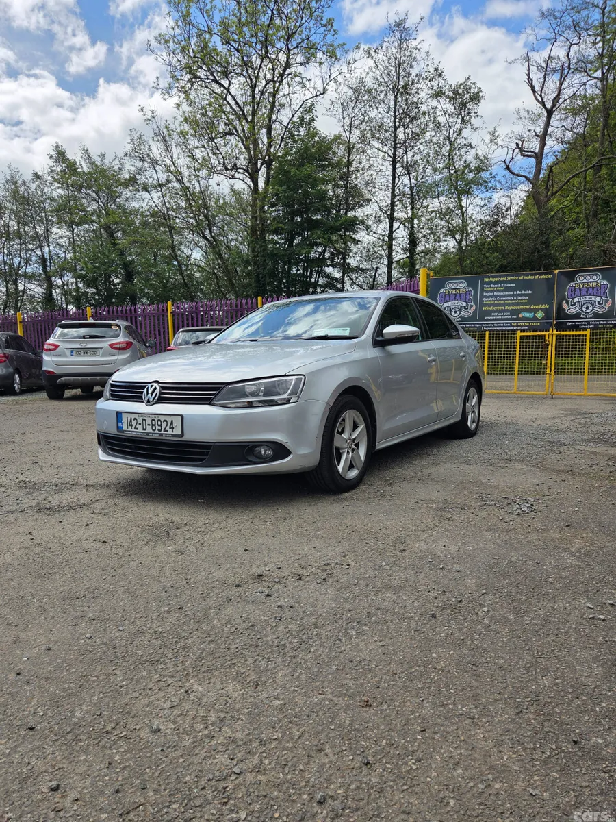 Volkswagen Jetta Saloon, Diesel, 2014, Silver