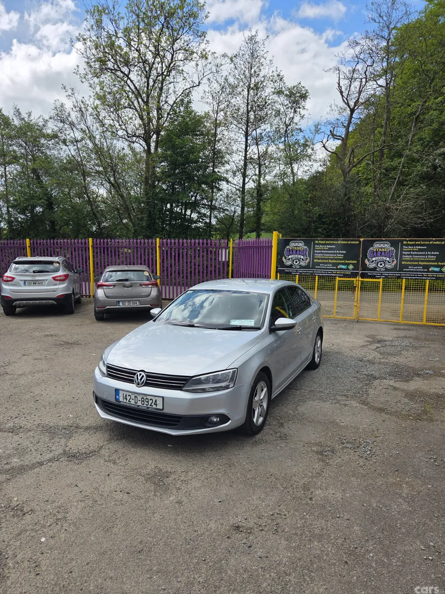 Volkswagen Jetta Saloon, Diesel, 2014, Silver