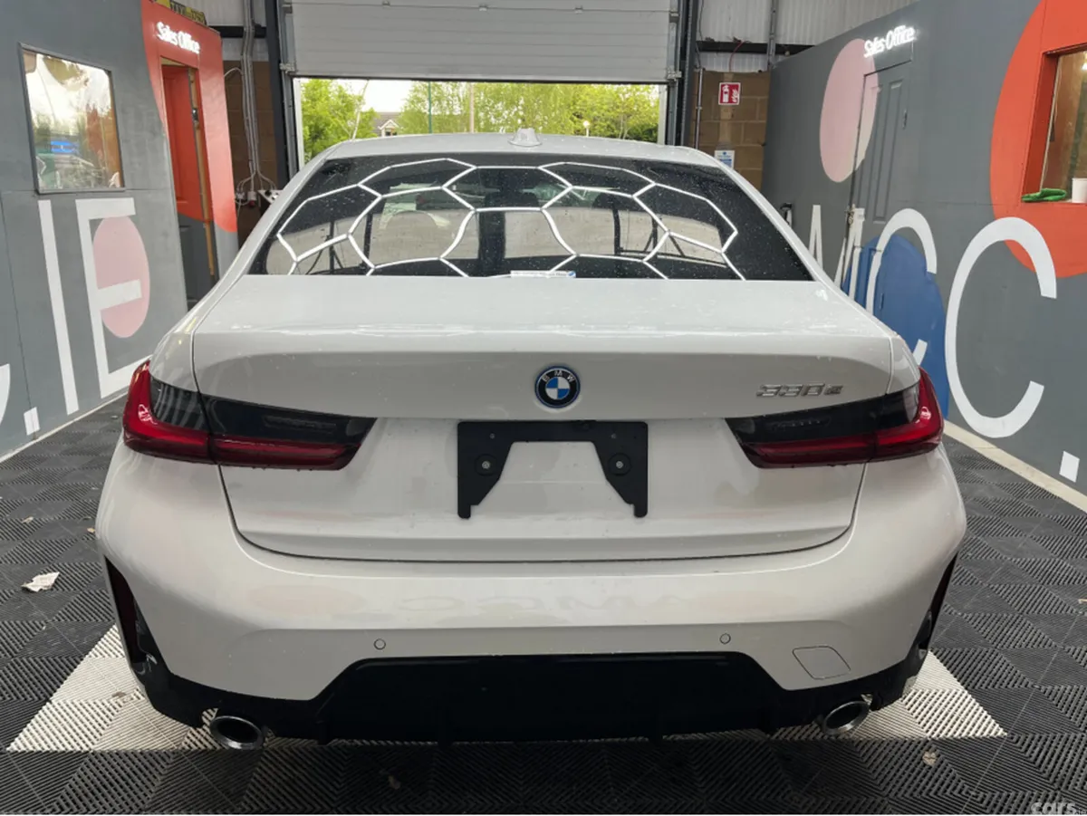 BMW 3-Series Saloon, Petrol Plug-in Hybrid, 2024, White