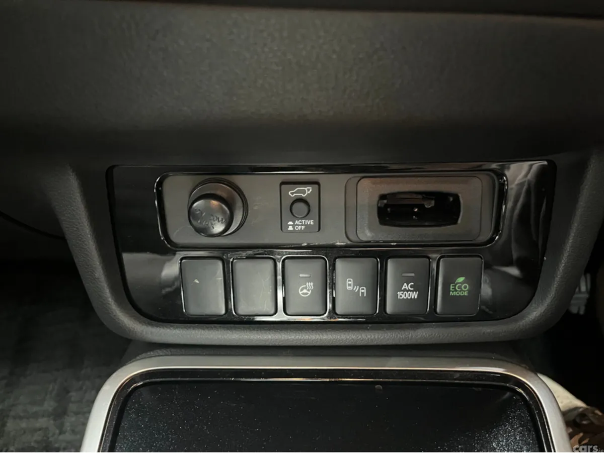 Mitsubishi Outlander SUV, Petrol Plug-in Hybrid, 2019, Grey
