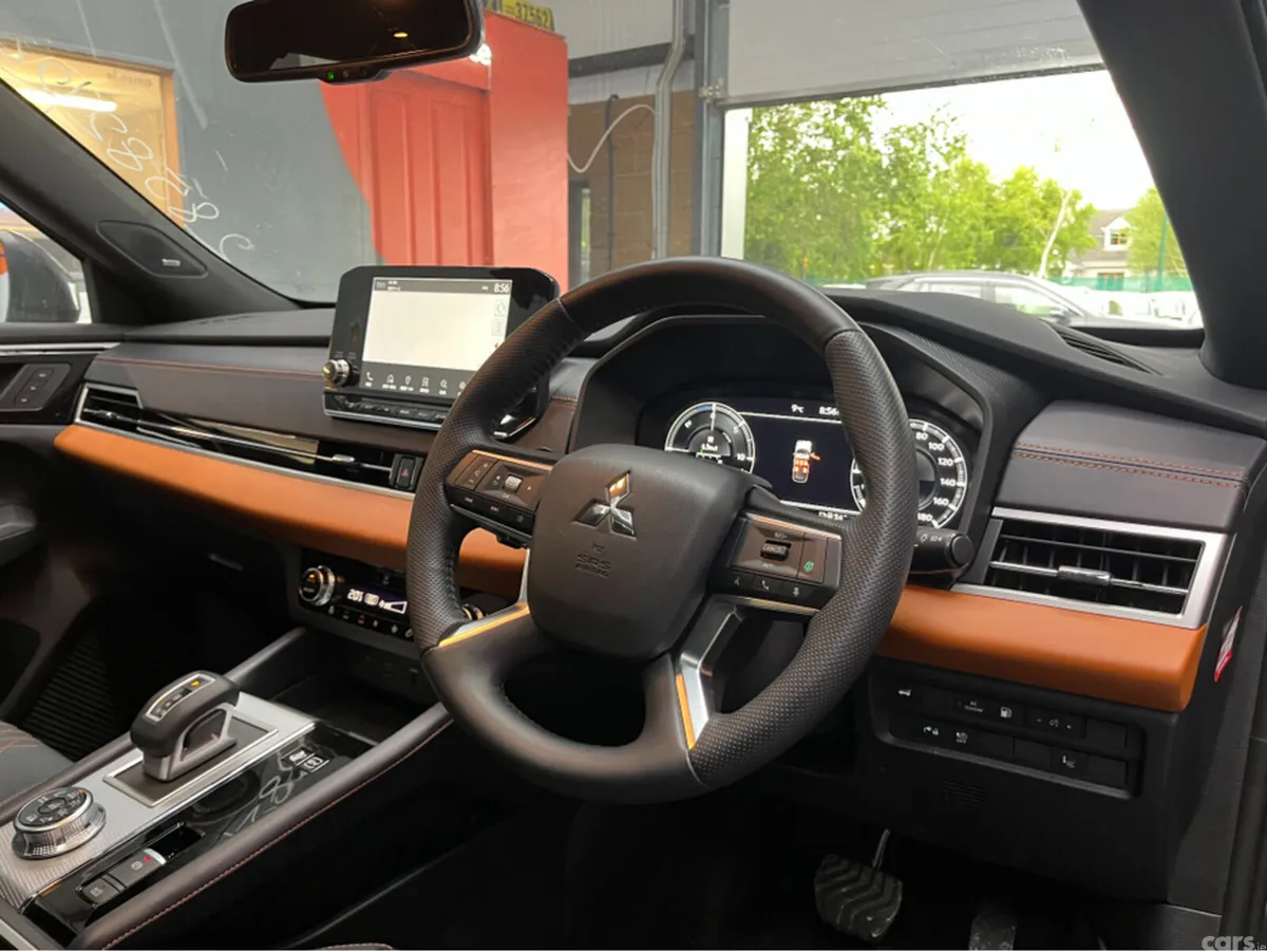Mitsubishi Outlander SUV, Petrol Plug-in Hybrid, 2024, Grey